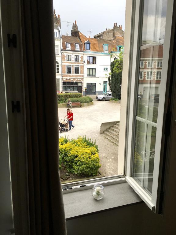 Little Plaza Appart'Hotel 里尔 外观 照片