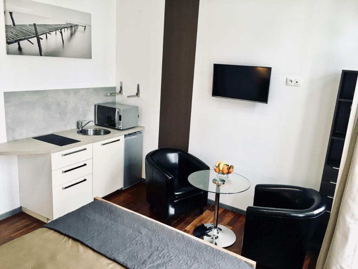 Little Plaza Appart'Hotel 里尔 外观 照片